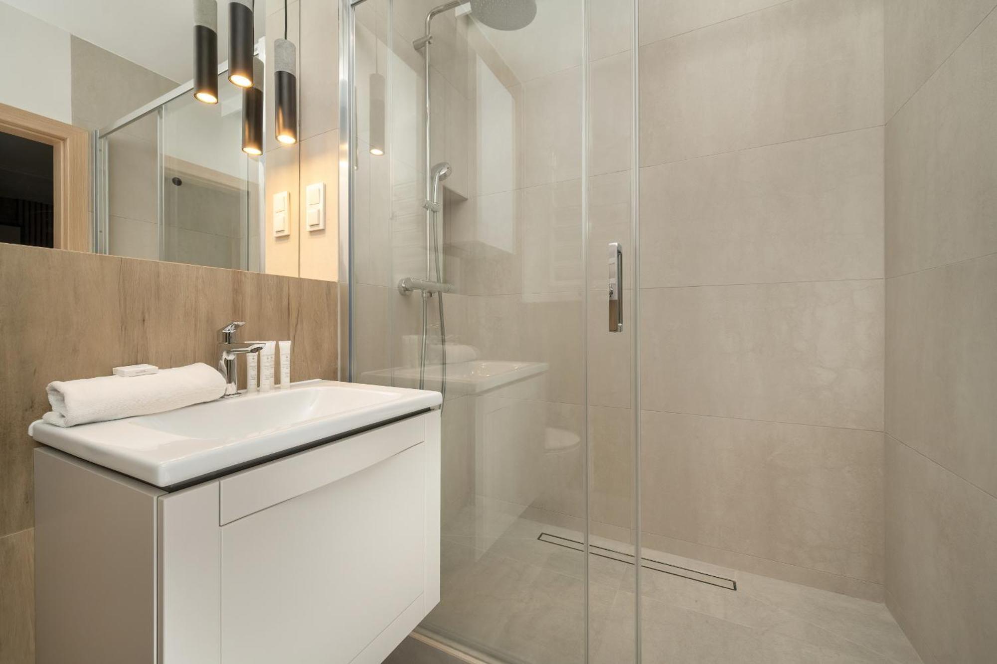 Apartment Central Park Z Balkonem I Parkingiem By Renters Prestige Wroclaw