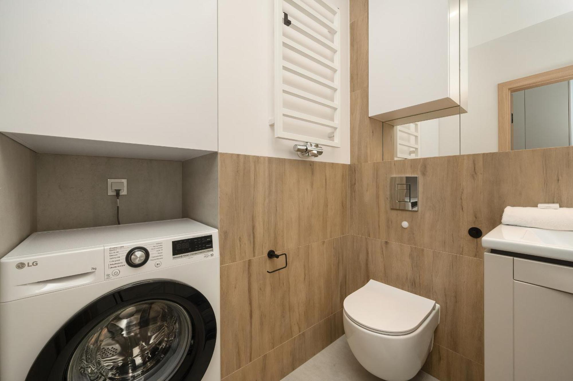 Central Park Z Balkonem I Parkingiem By Renters Prestige Wroclaw