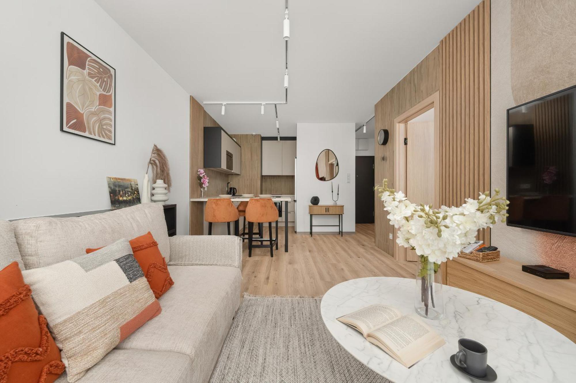 Central Park Z Balkonem I Parkingiem By Renters Prestige Apartment *