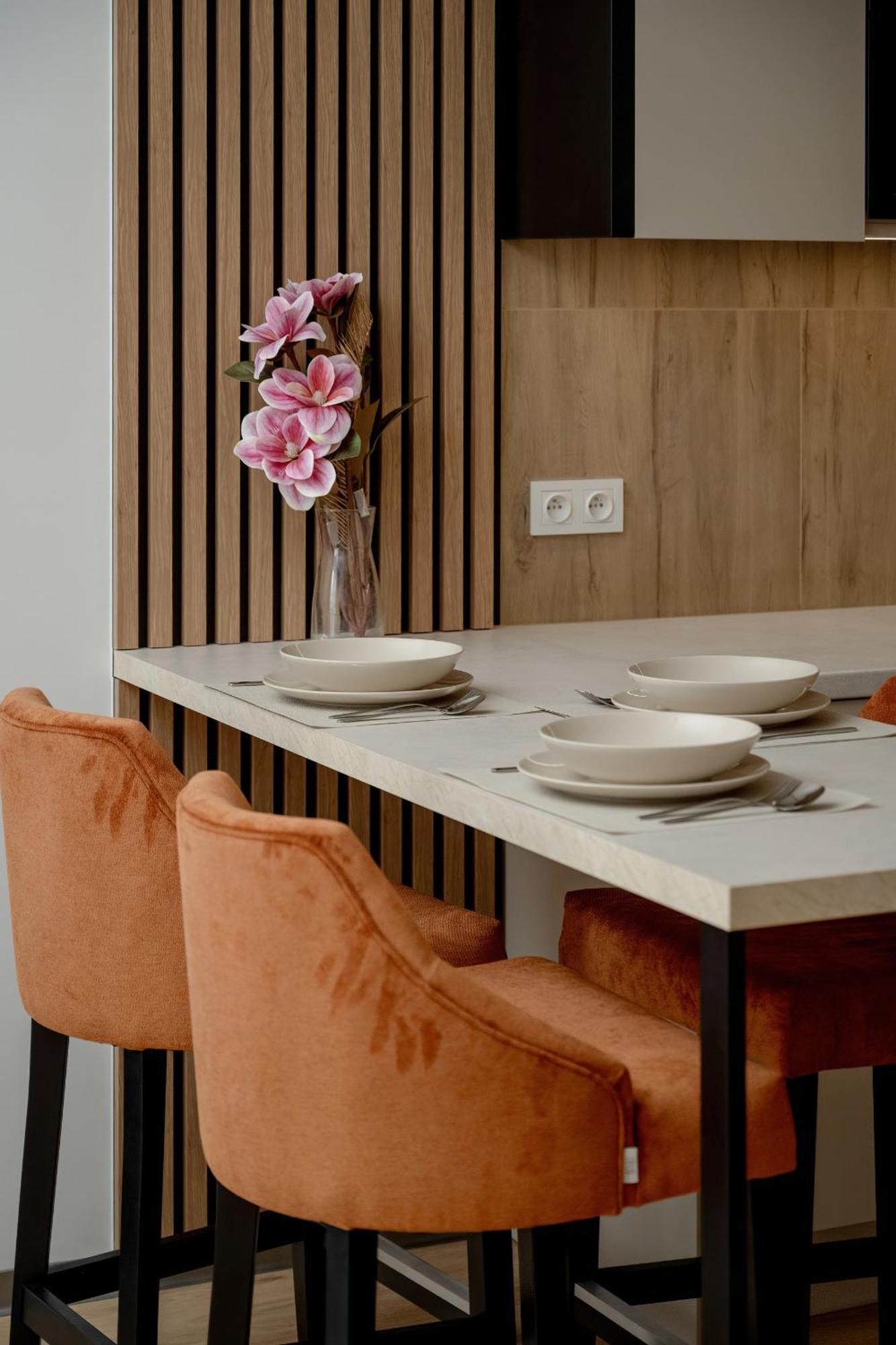 Central Park Z Balkonem I Parkingiem By Renters Prestige Apartment